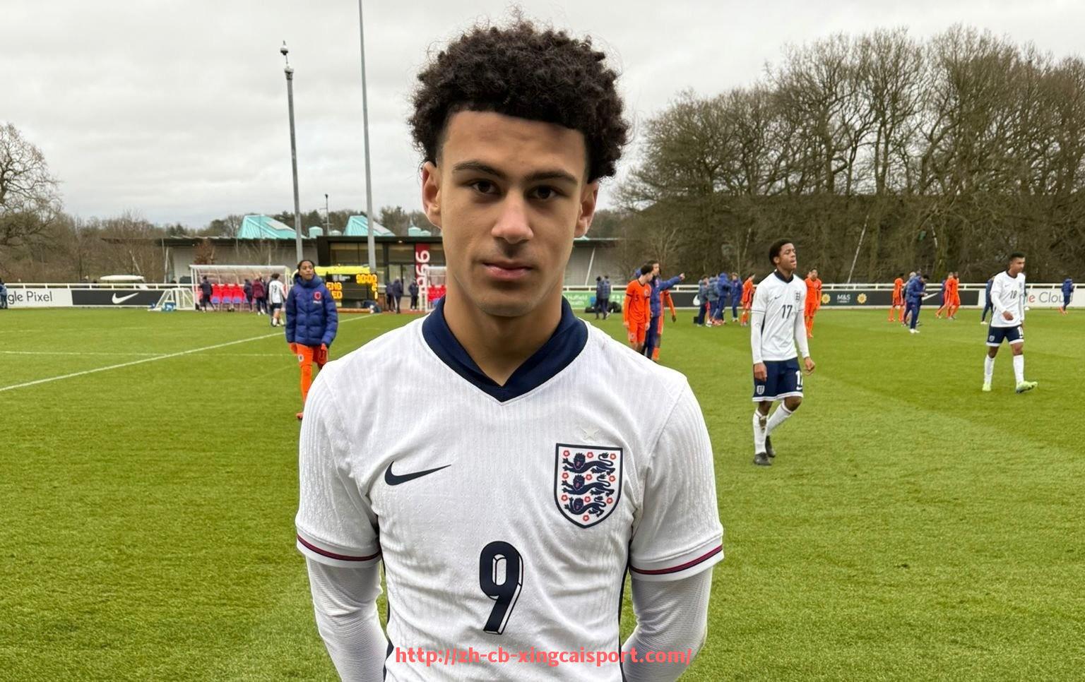 杏彩体育-法甲球员过人次数与技术能力分析